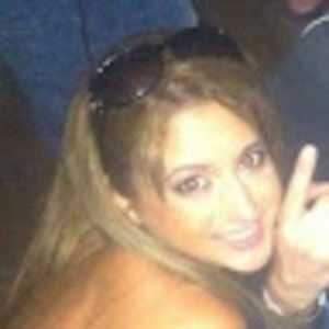 Meet your Posher, Raquel